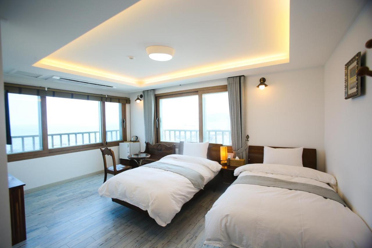 Tov Pension Seogwipo Exterior foto