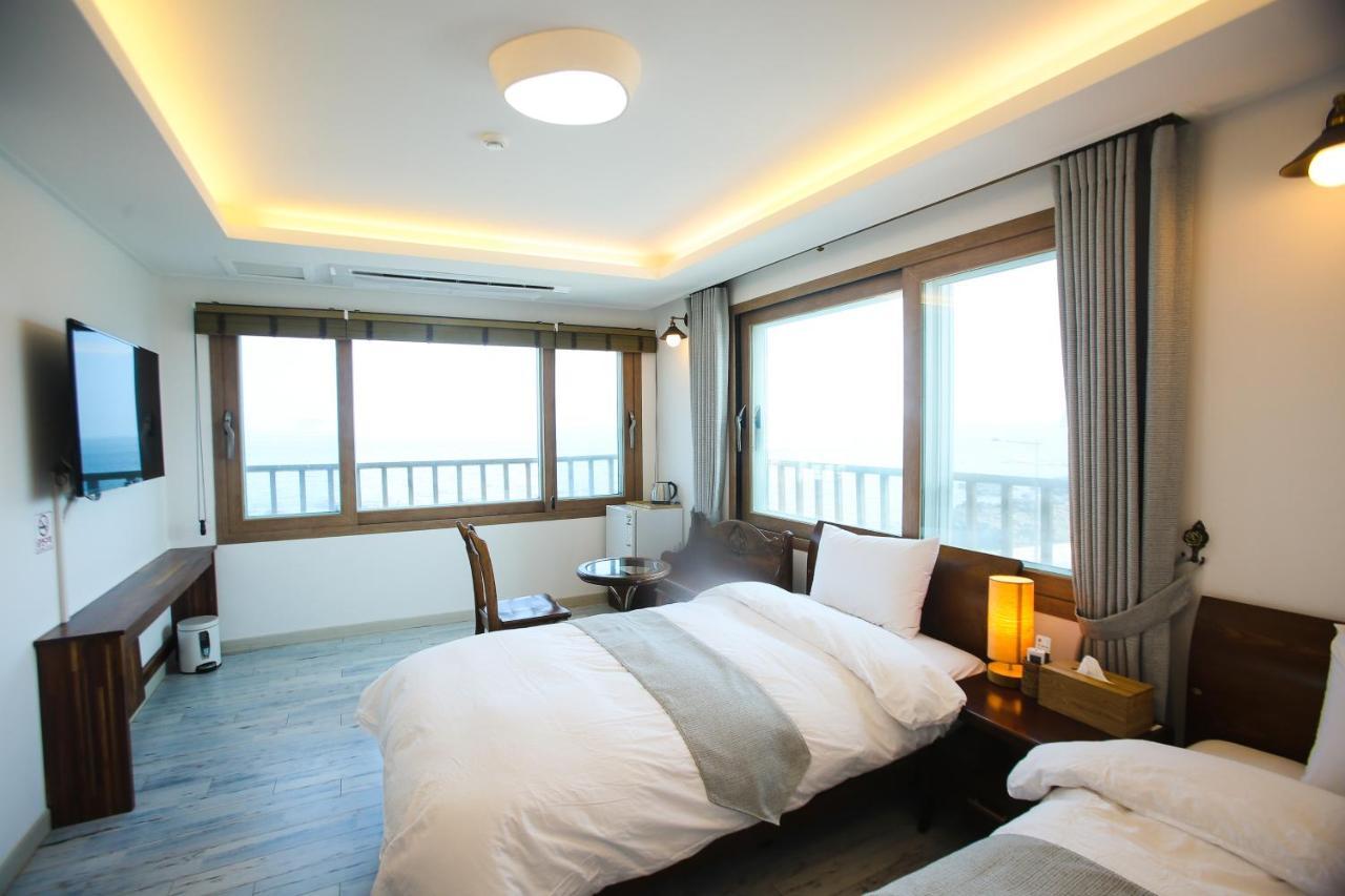 Tov Pension Seogwipo Exterior foto